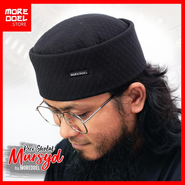Peci Hitam Mursyd